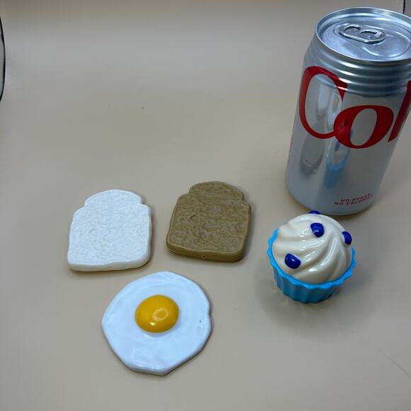 JAKKS Pacific Toy Play Food Fried Egg Bread Cupcake Lot of 4 as pictured - Picture 2 of 7